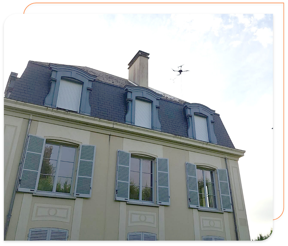 une prestation de nettoyage de toiture par Ty Drone